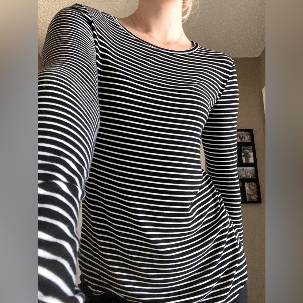 Black & White Striped Long Sleeve Shirt